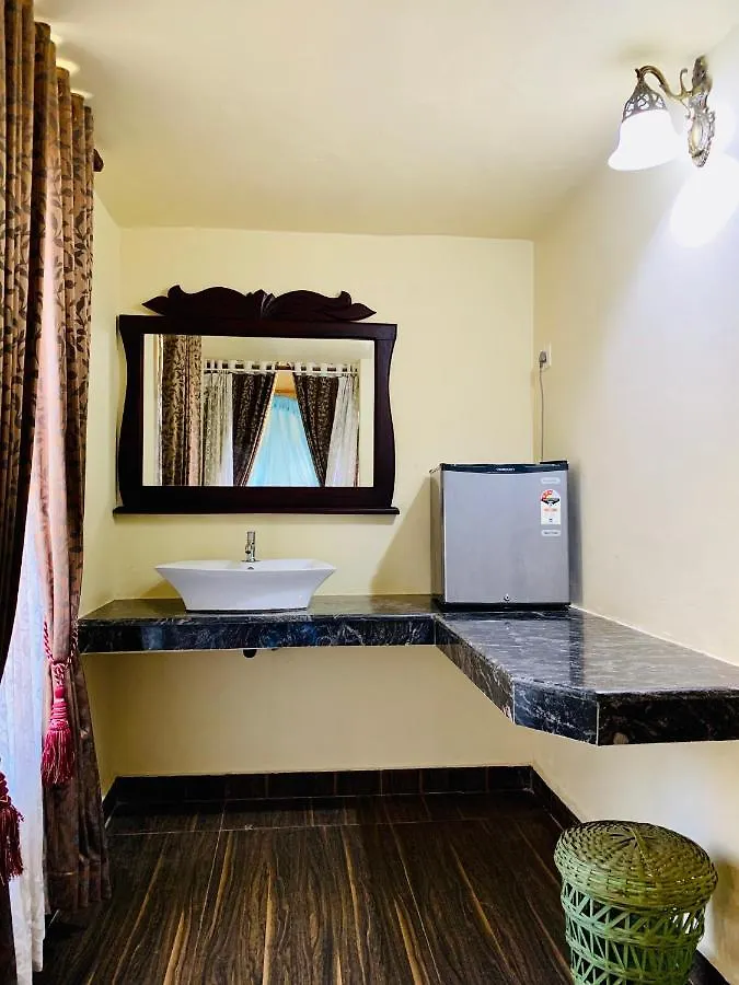 Resort Maadathil Cottages Varkala